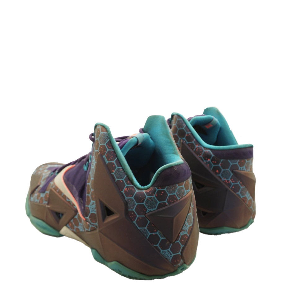 LeBron Summit Lake Hornets XI