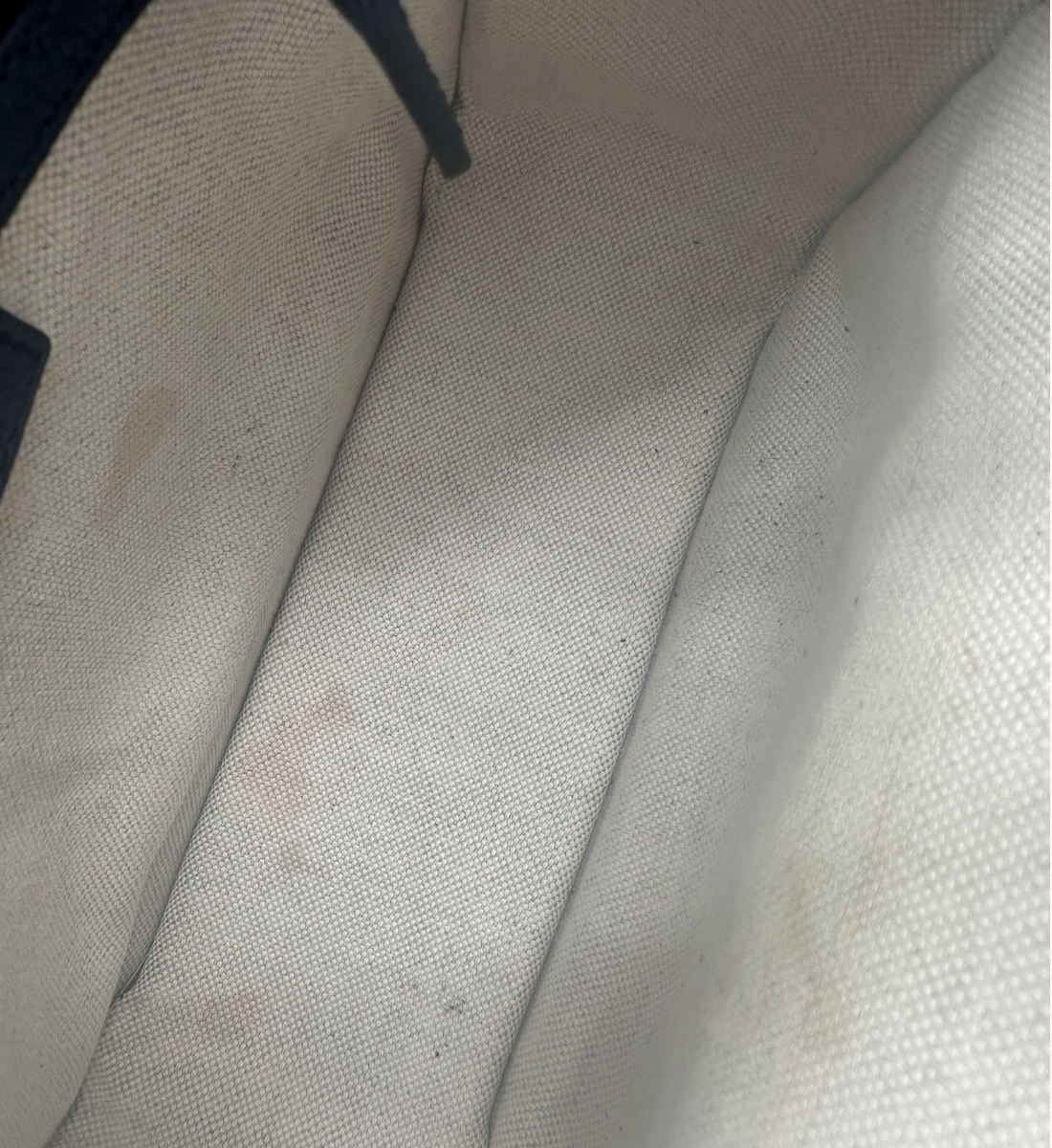 GG Supreme Canvas Messenger Bag