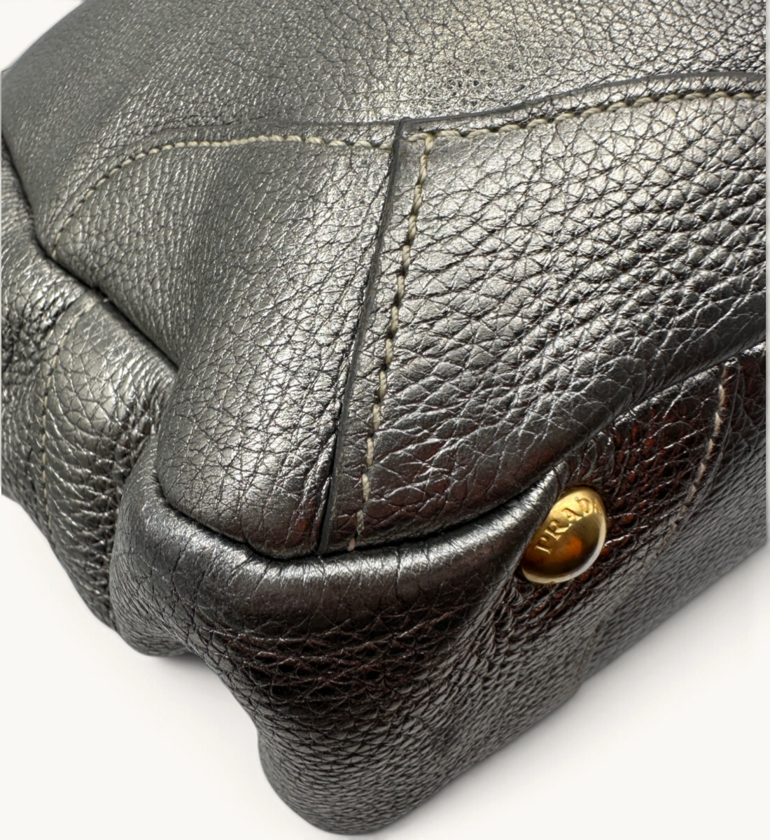 Vitello Daino Side Pocket Hobo Silver Handbag