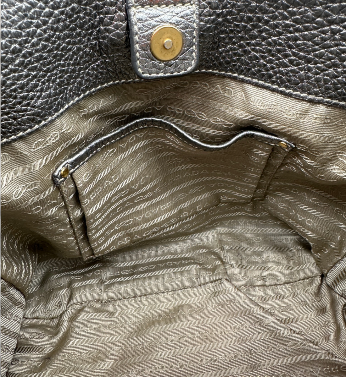 Vitello Daino Side Pocket Hobo Silver Handbag