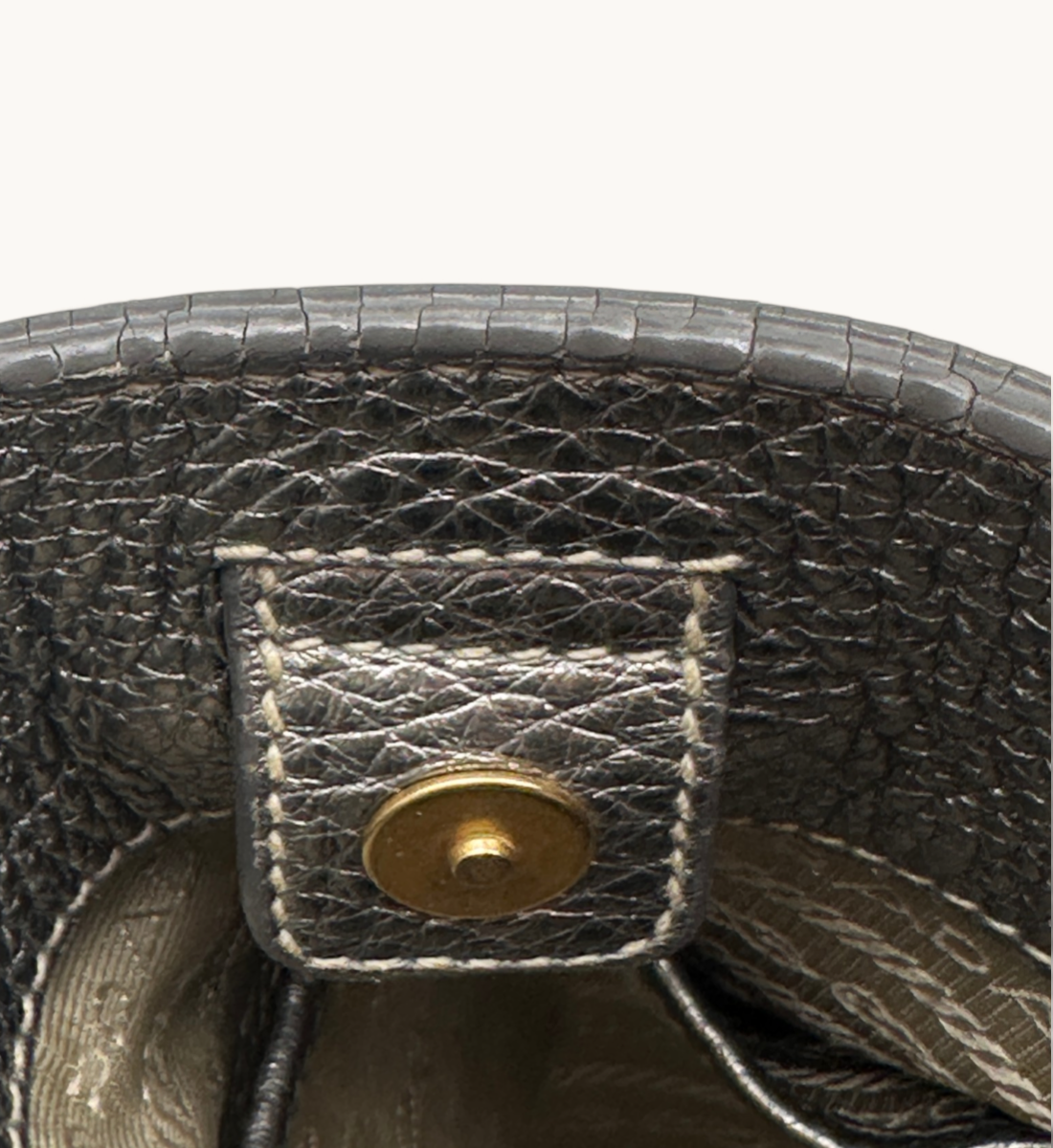 Vitello Daino Side Pocket Hobo Silver Handbag