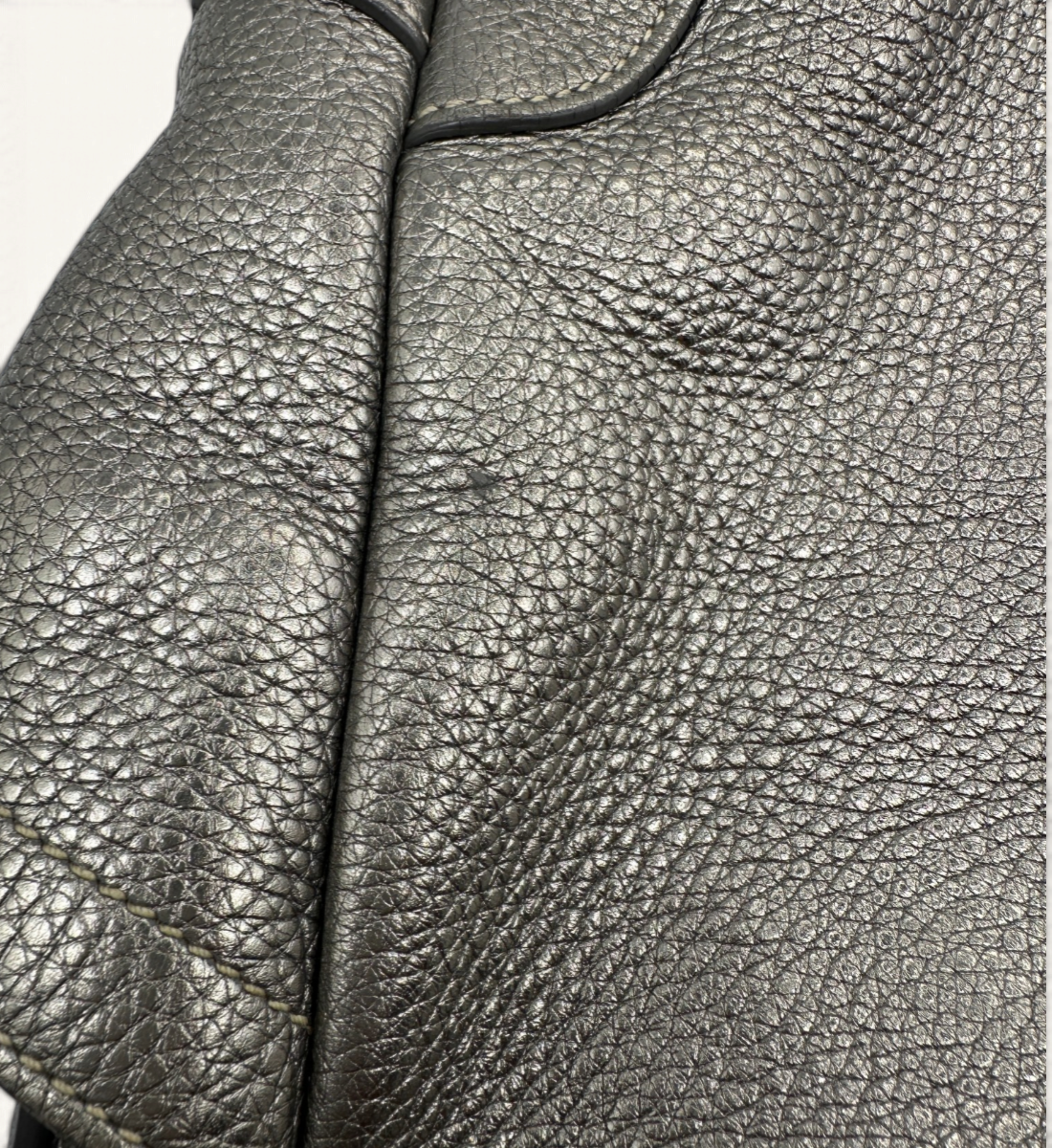 Vitello Daino Side Pocket Hobo Silver Handbag