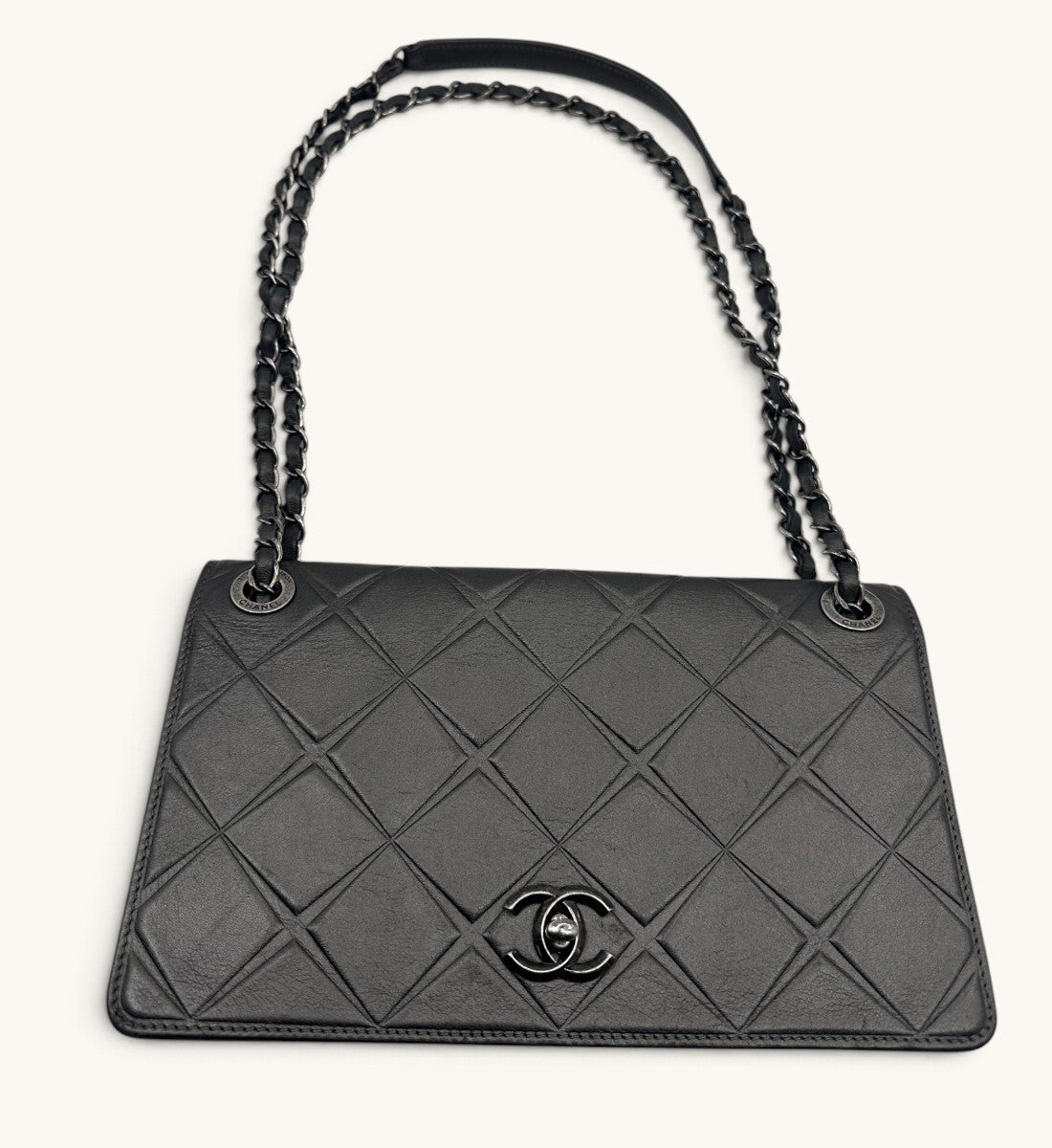 Propeller Flap Bag