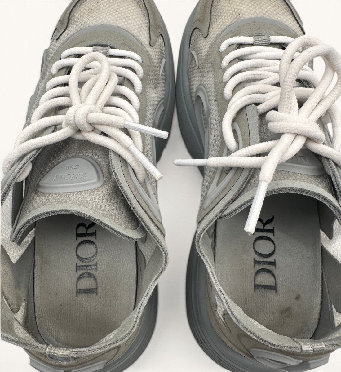 B30 Sneakers