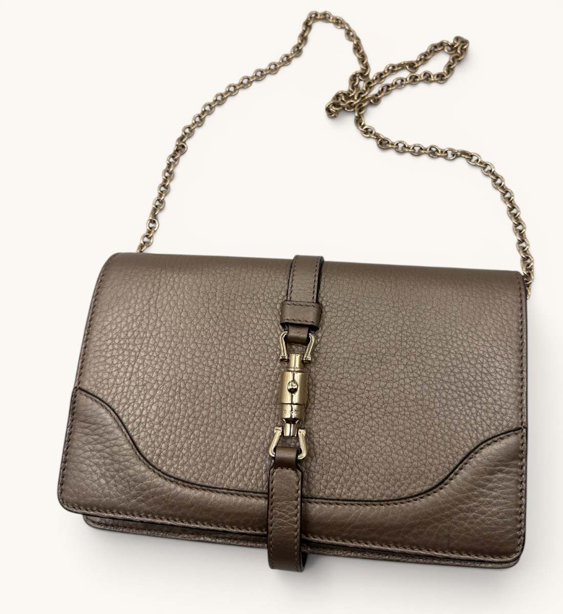 Broadway Piston Wallet On Chain