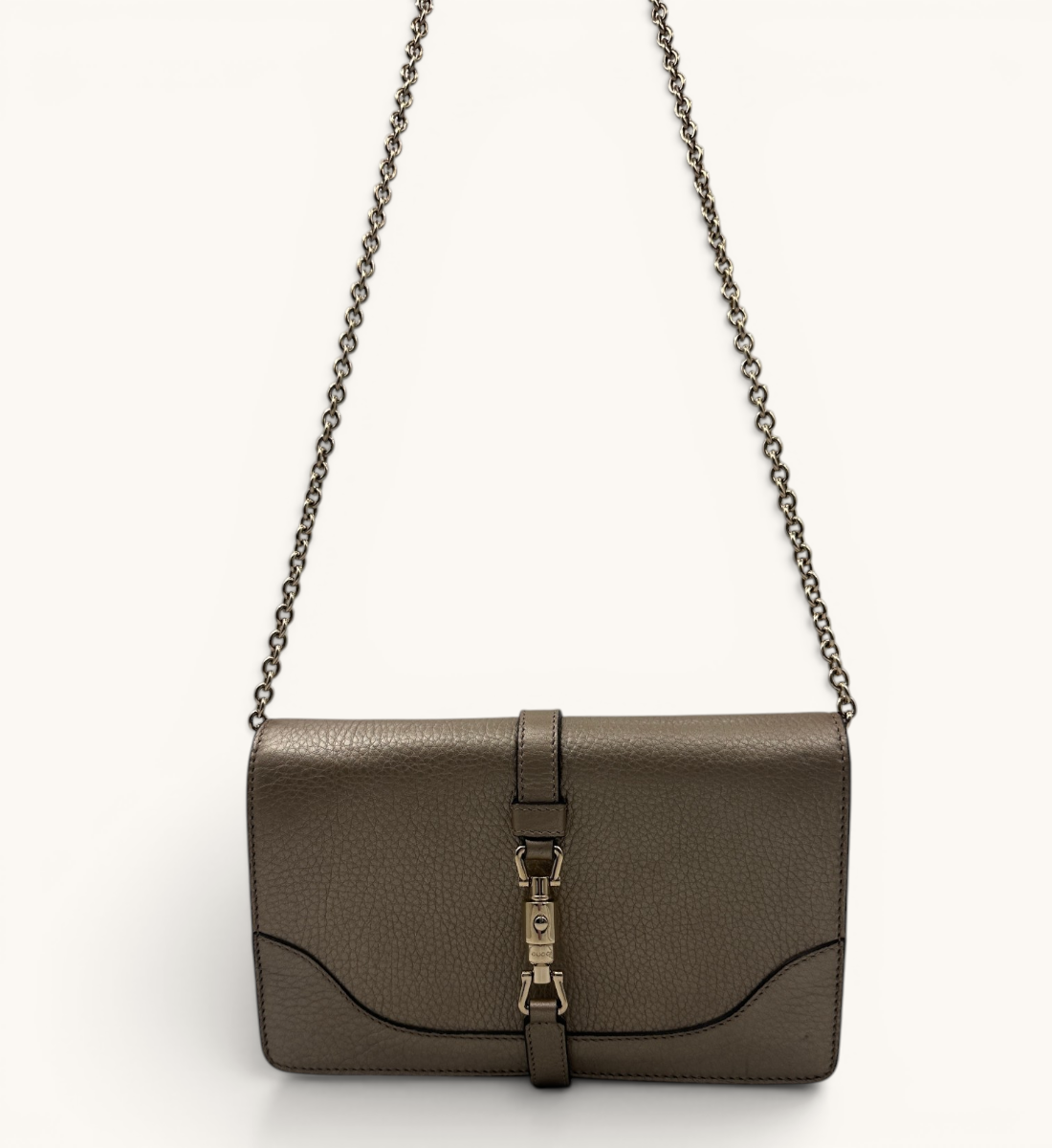 Broadway Piston Wallet On Chain