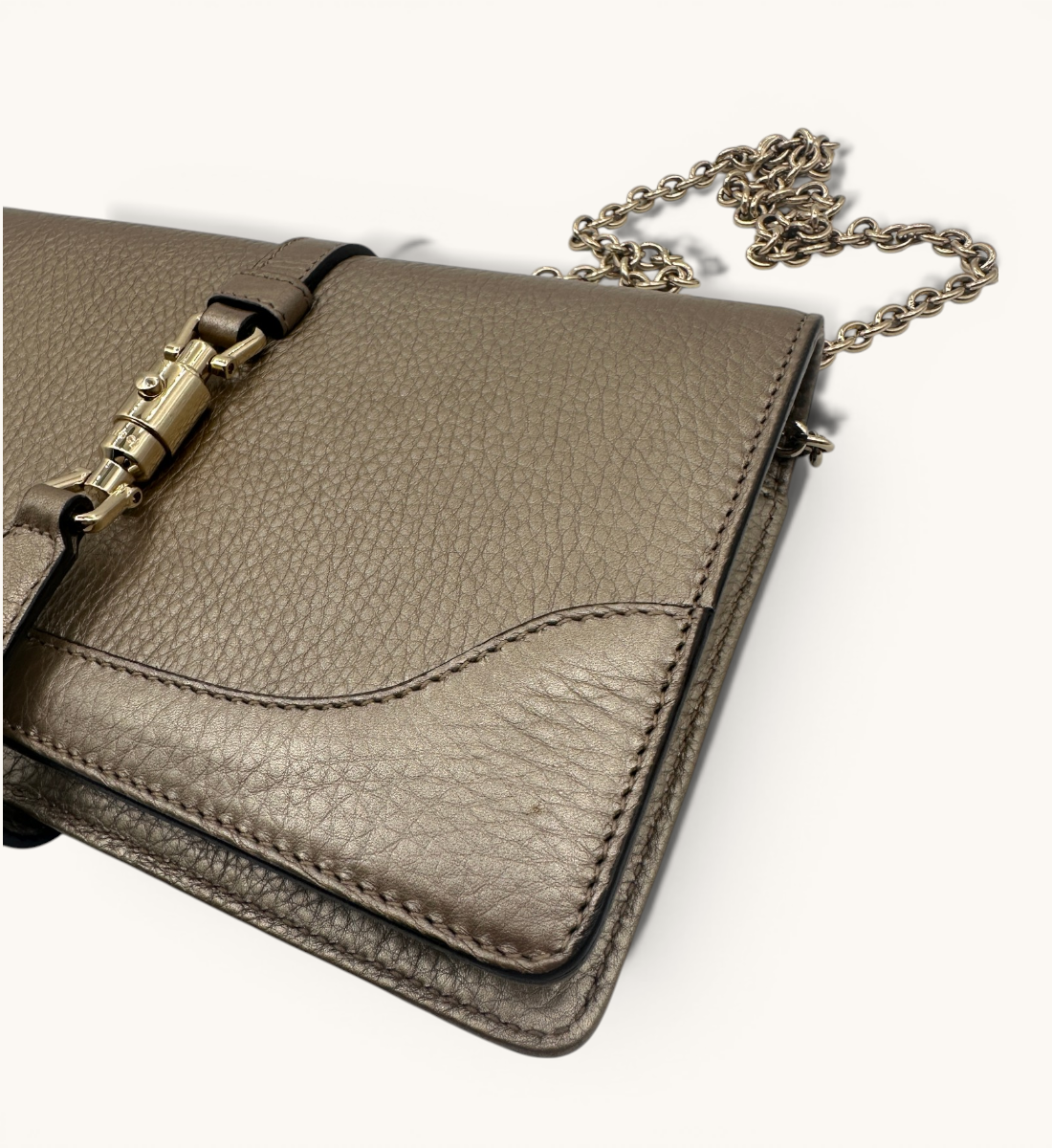 Broadway Piston Wallet On Chain
