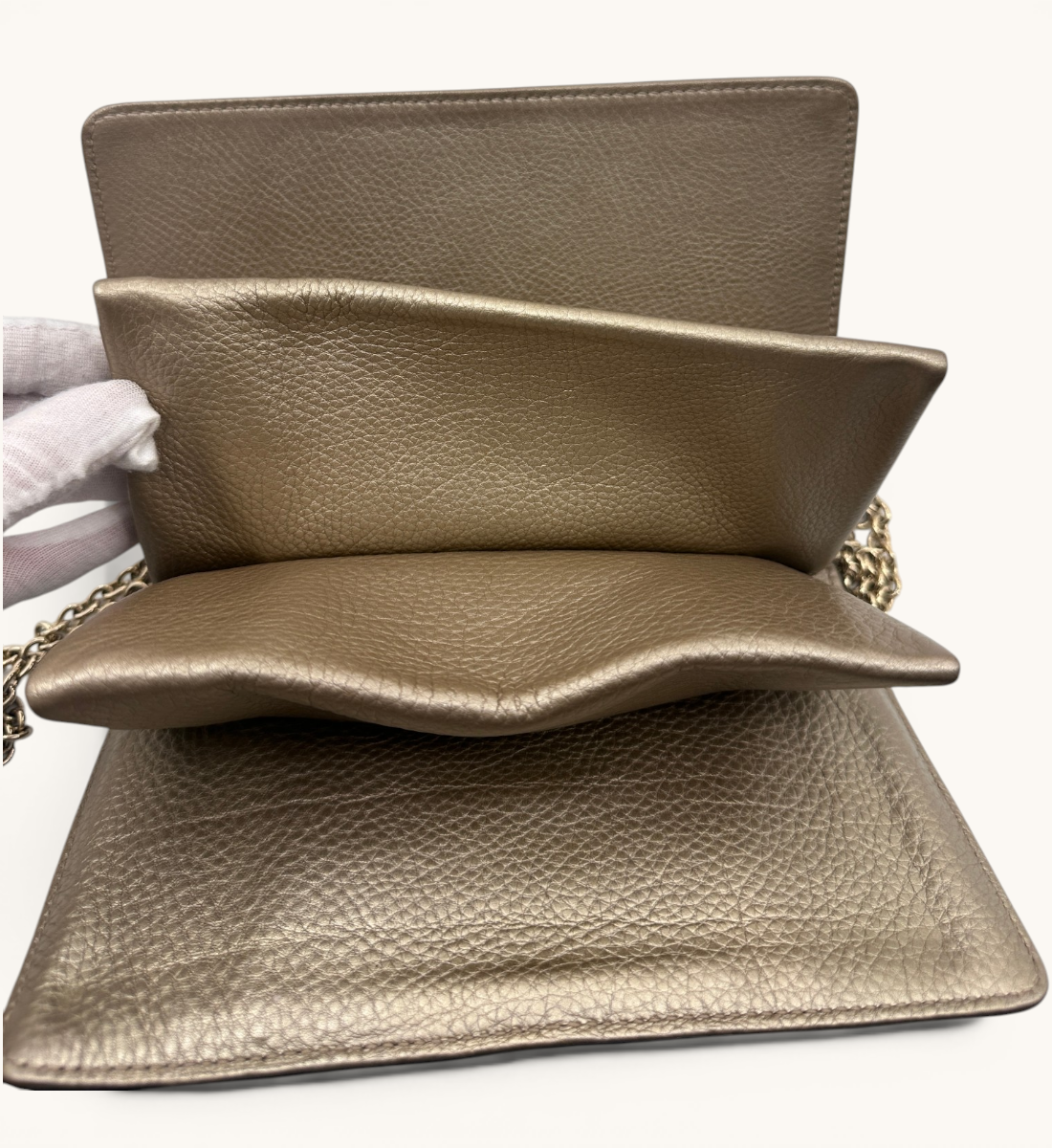 Broadway Piston Wallet On Chain