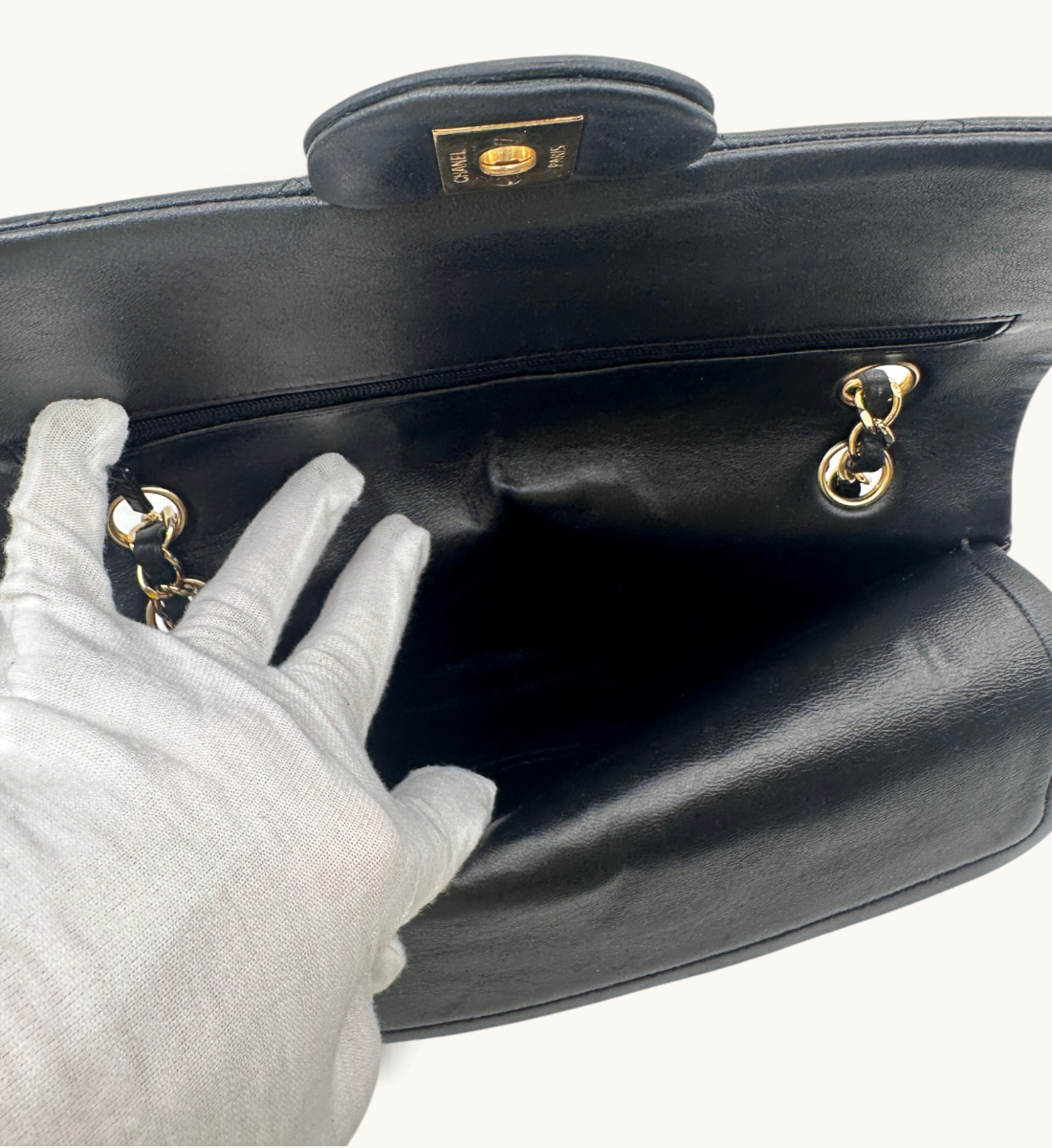 Medium Classic 11.12 Handbag
