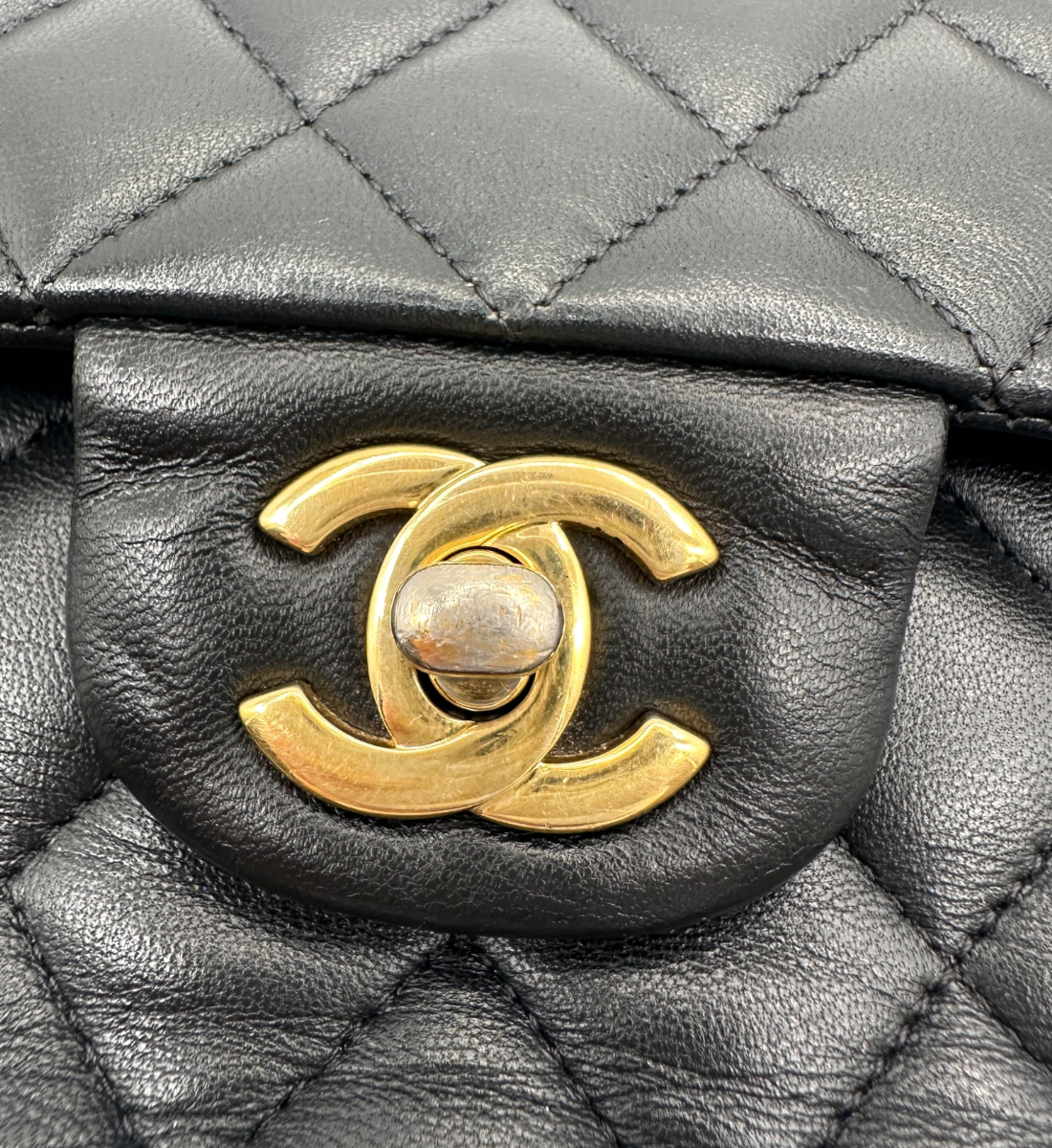 Classic Double Flap Medium