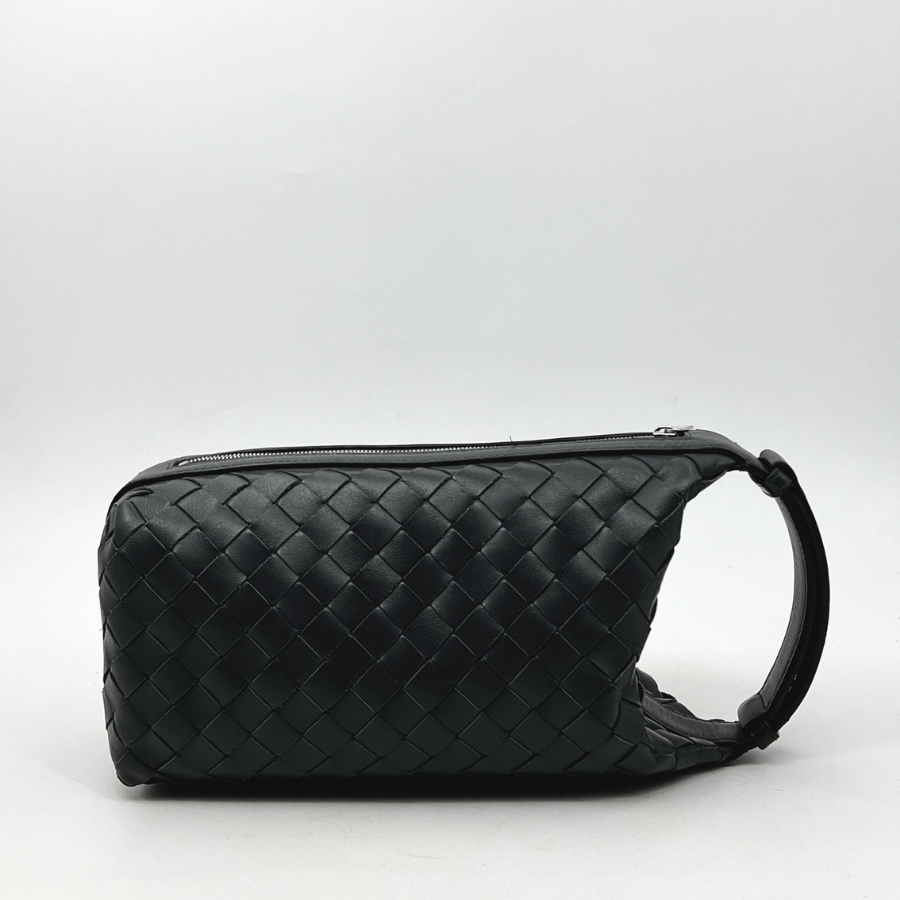 Intrecciato Vertical Wallace Pouch