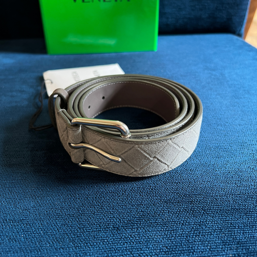 Bottega Veneta Intrecciato Stamp Suede diržas