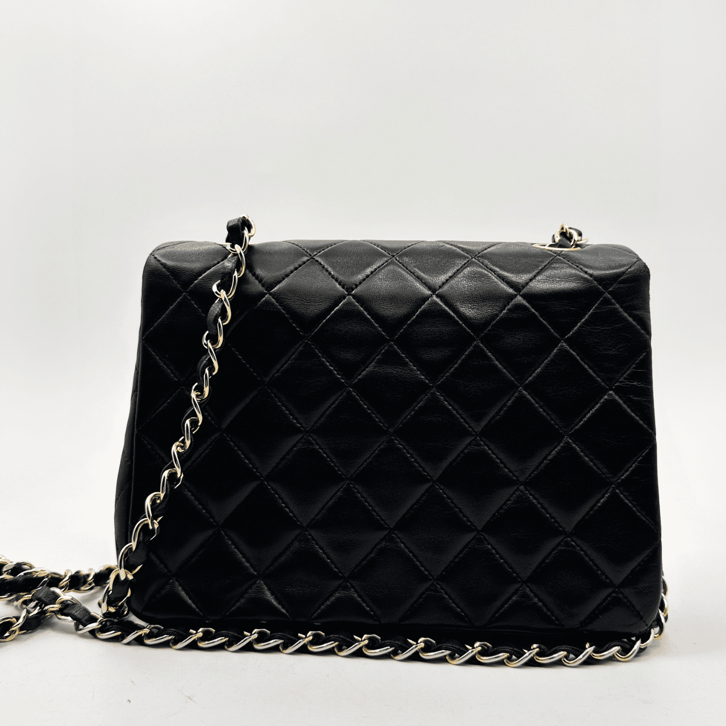 Vintage Matelasse 20 Flap Chain Shoulder Bag