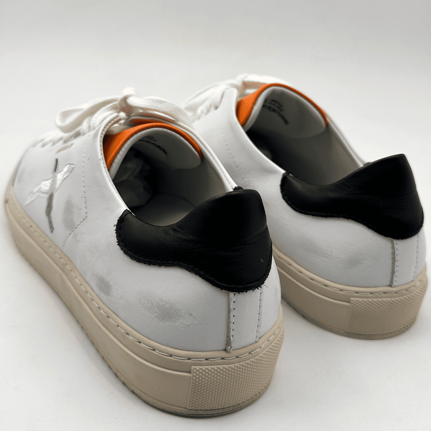 180 Bird Embroidery sneakers