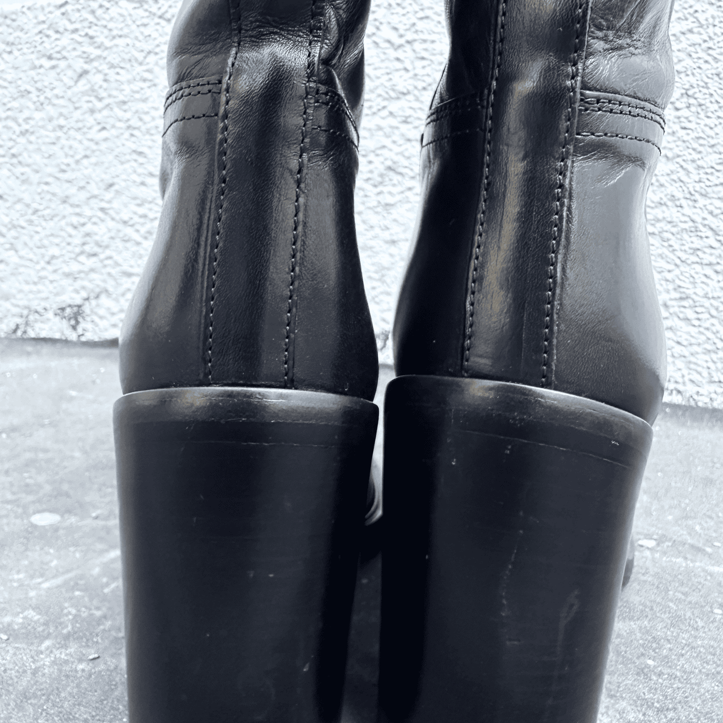 X010 Boots