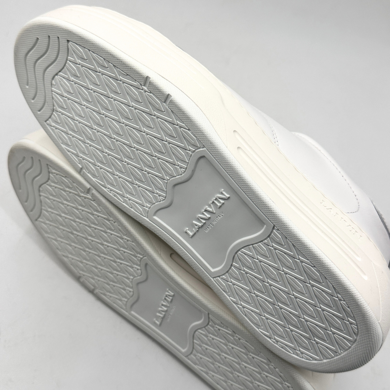 DDB0 Platform Sneakers