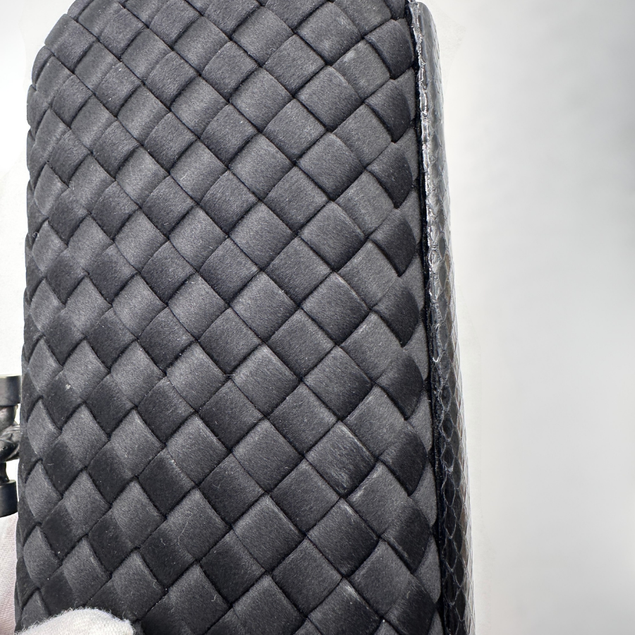 Bottega Veneta Black Intrecciato Textile Knot Clutch