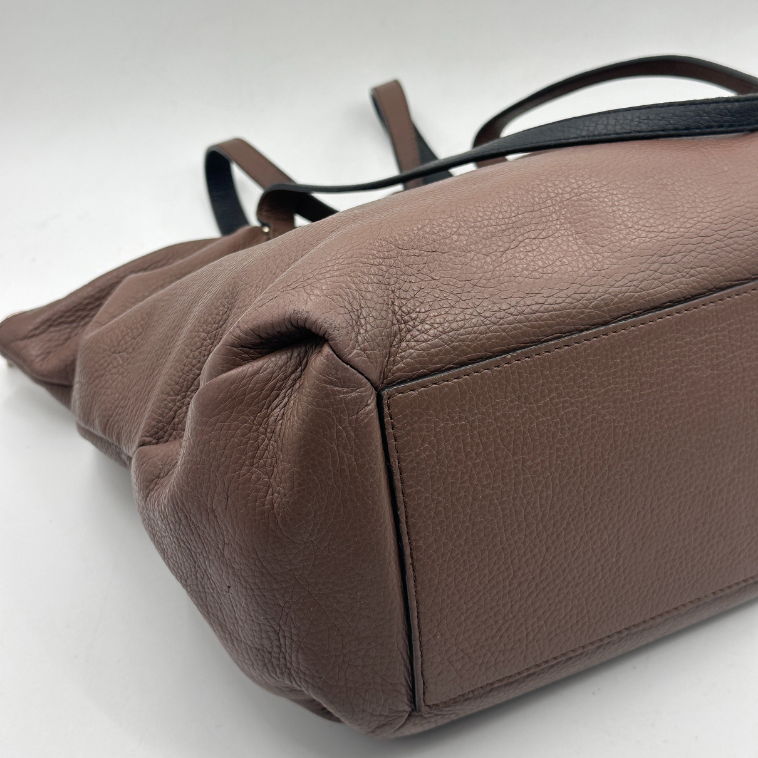 Iphigenie Shoulder Bag